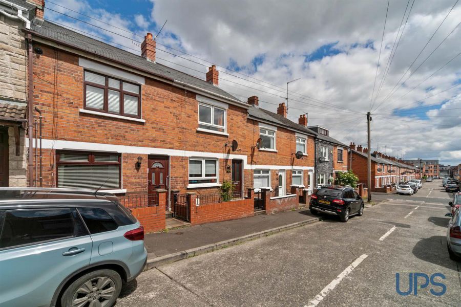 59 Beechmount Parade