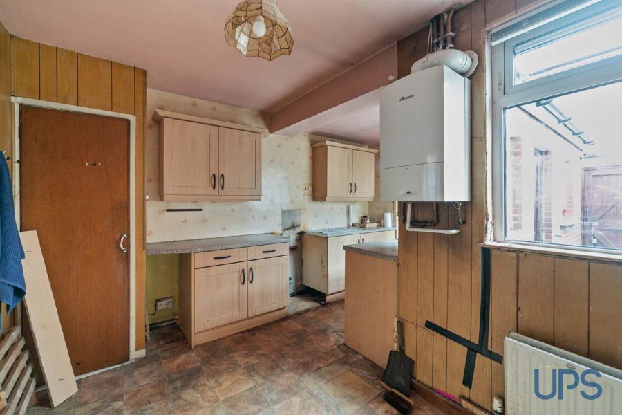 59 Beechmount Parade