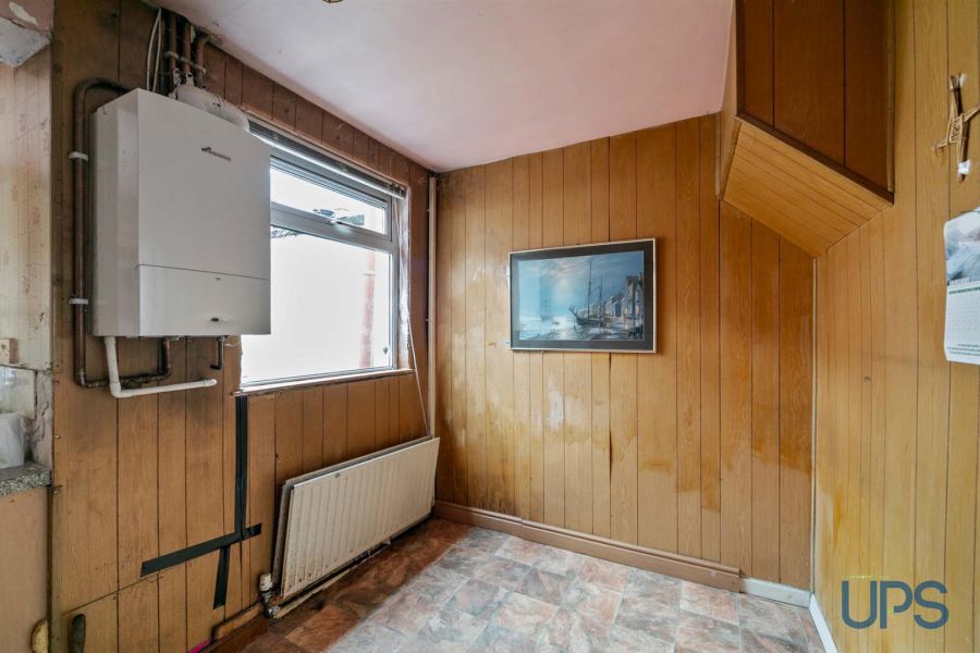 59 Beechmount Parade