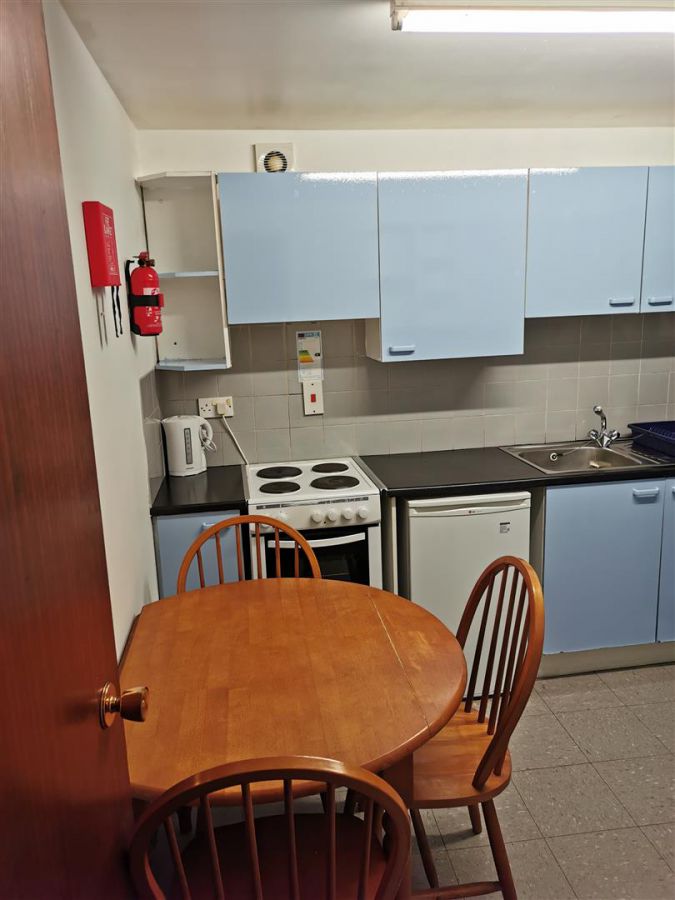 2 Self Contained Apts and Double Bedroom, 267&267a Falls Road