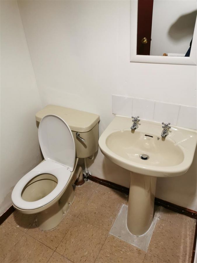 2 Self Contained Apts and Double Bedroom, 267&267a Falls Road