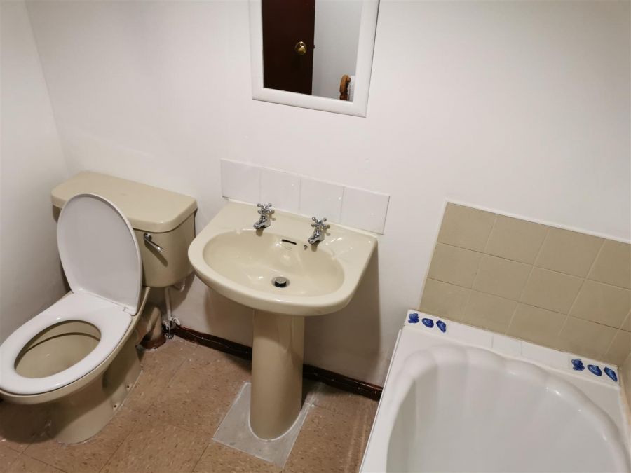 2 Self Contained Apts and Double Bedroom, 267&267a Falls Road