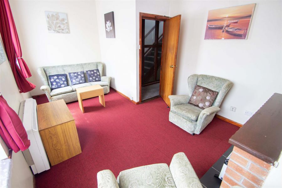 2 Self Contained Apts and Double Bedroom, 267&267a Falls Road