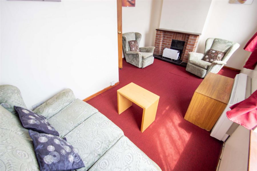 2 Self Contained Apts and Double Bedroom, 267&267a Falls Road