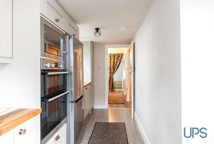 44 St. Meryl Park