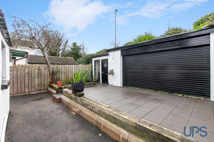 44 St. Meryl Park