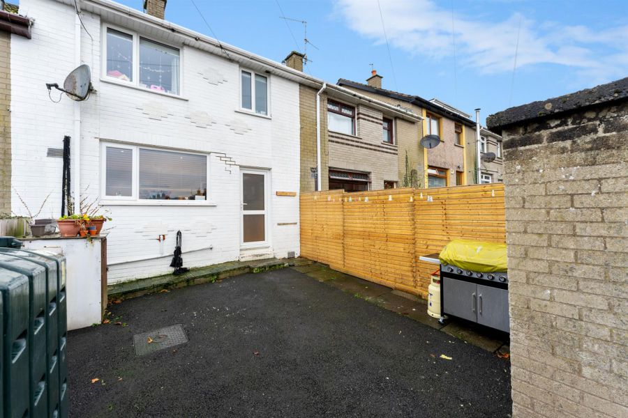 8 Mulroy Park
