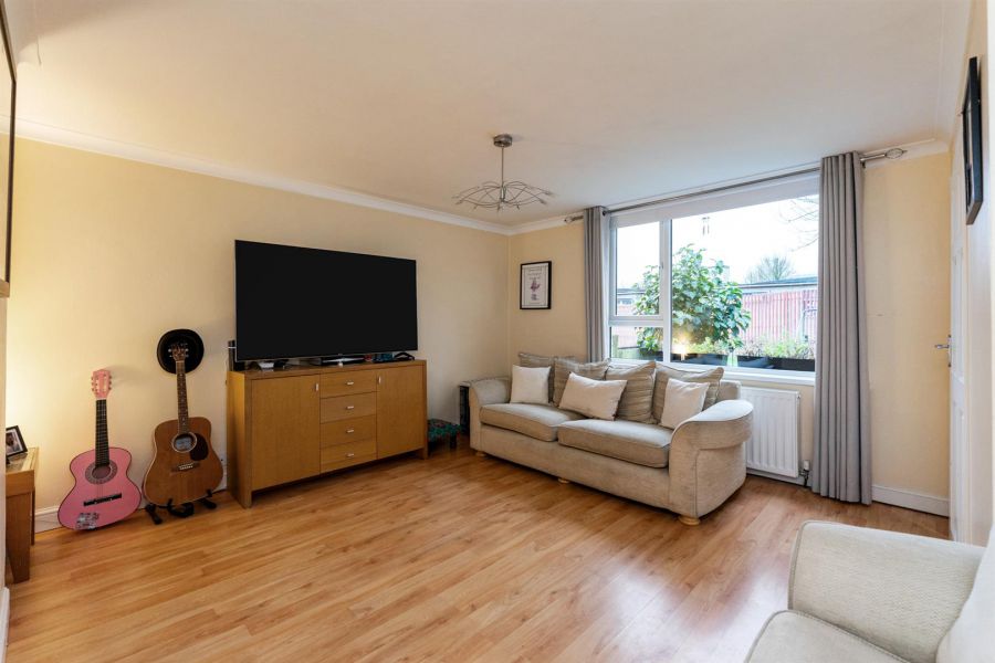 8 Mulroy Park