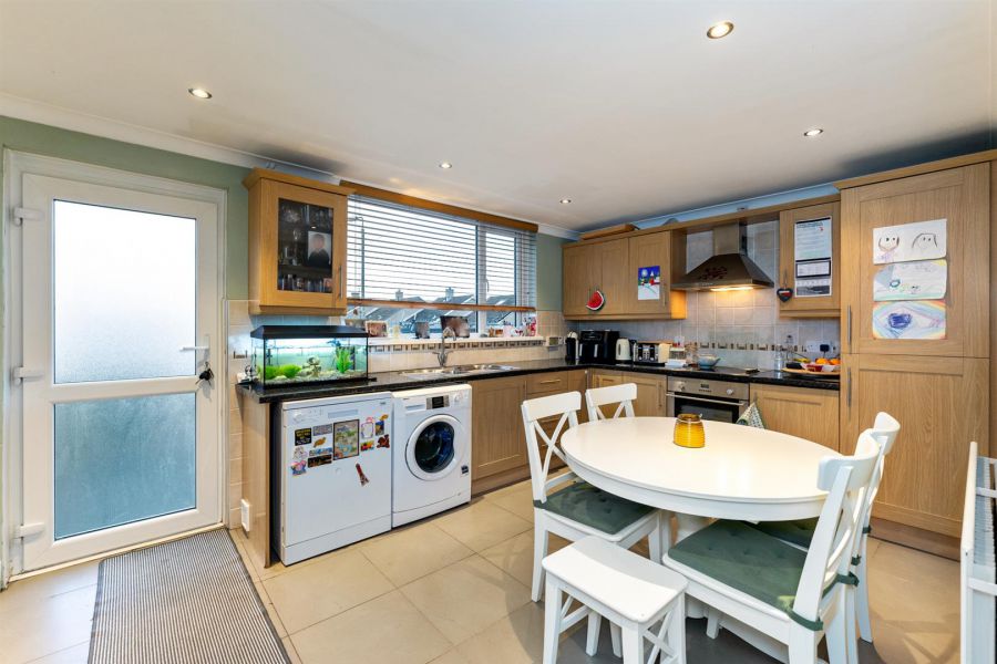 8 Mulroy Park