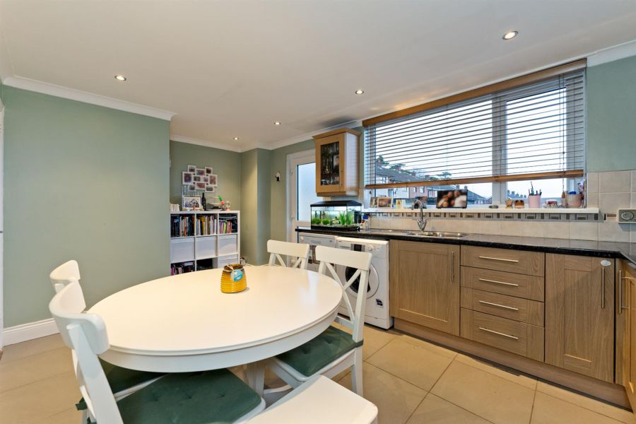 8 Mulroy Park