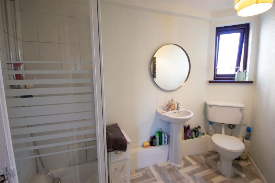 APT, 31B Slievegallion Drive