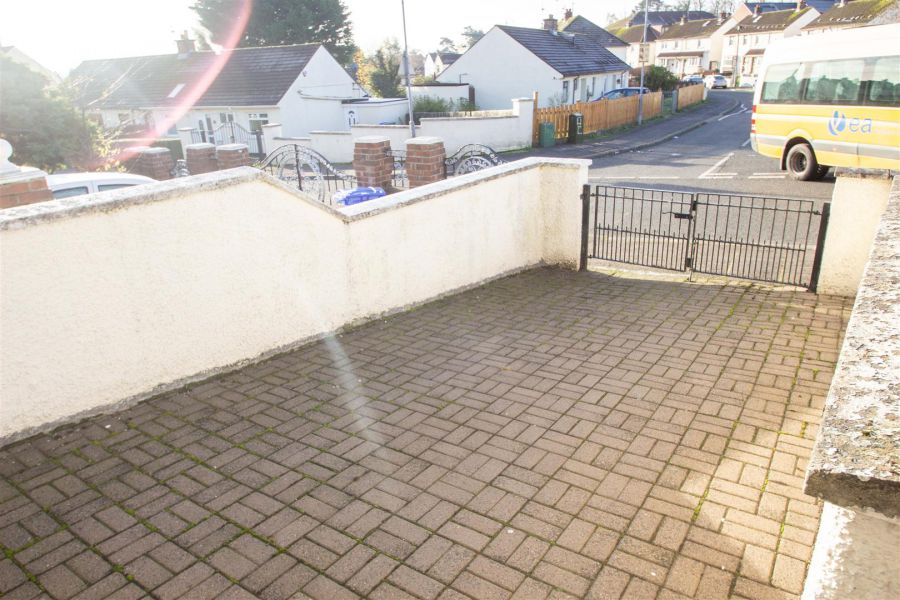 APT, 31B Slievegallion Drive