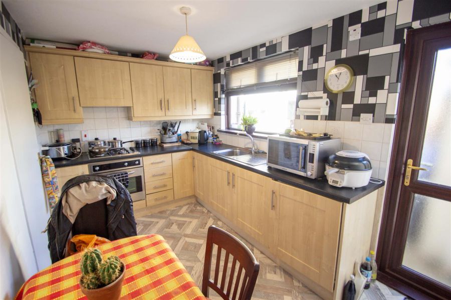 APT, 31B Slievegallion Drive