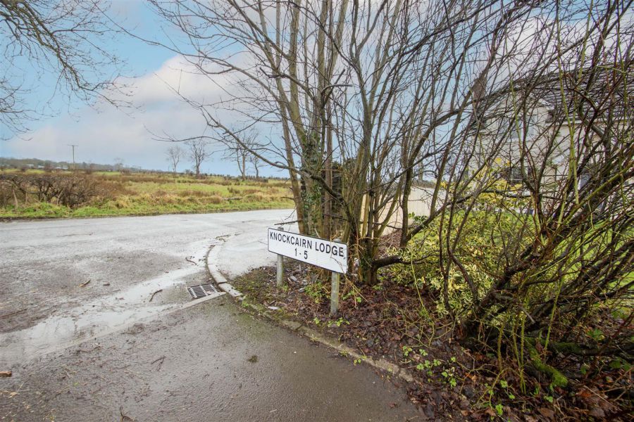 4 Knockcairn Lodge