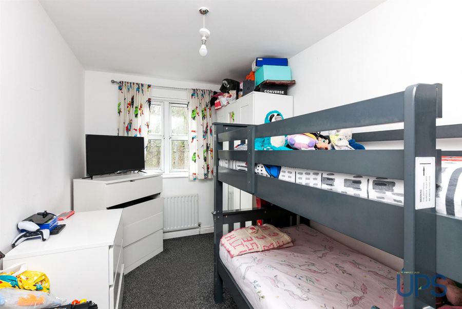 Apt, 24 Riverview Meadows