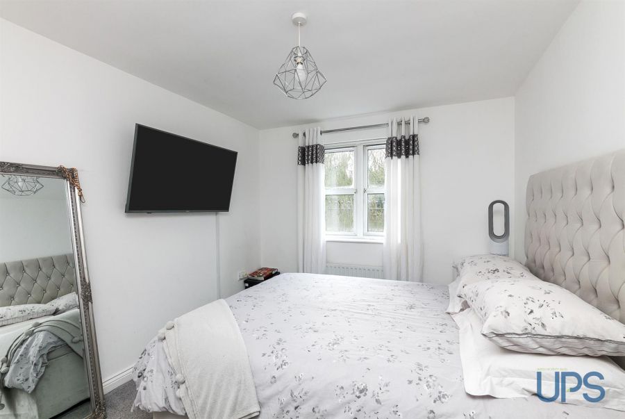 Apt, 24 Riverview Meadows