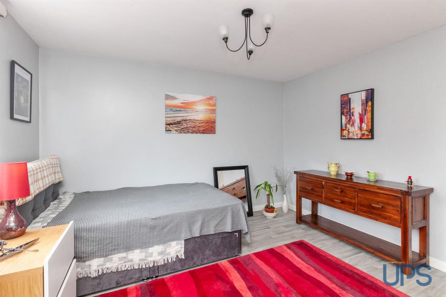 Apt 25 Mount Eagles Lodge