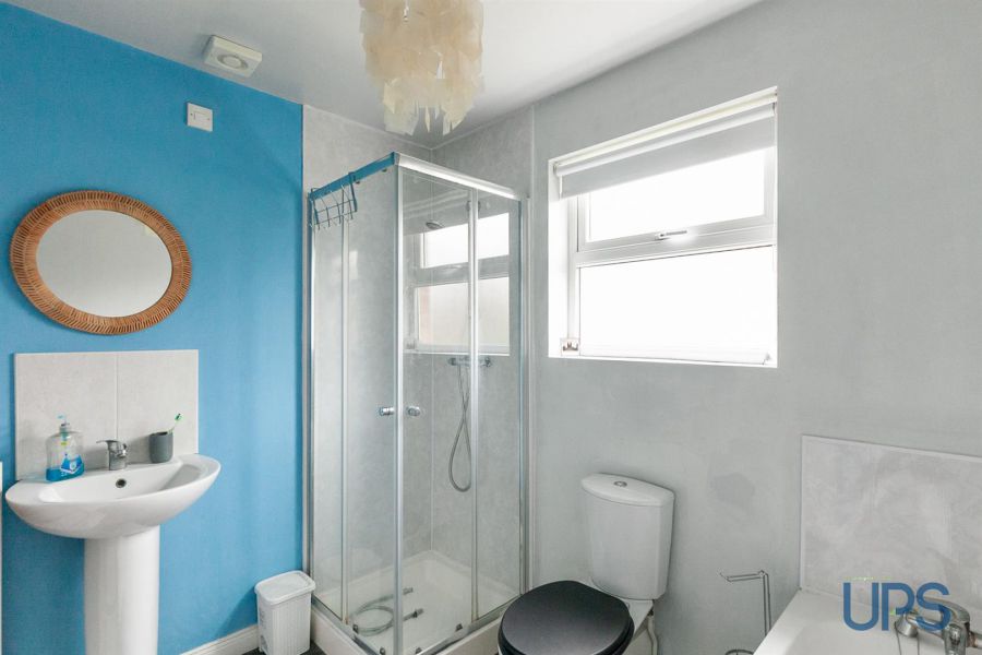 Apt 25 Mount Eagles Lodge