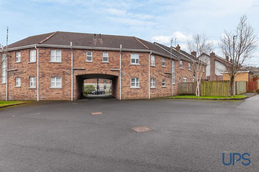 Apt 25 Mount Eagles Lodge