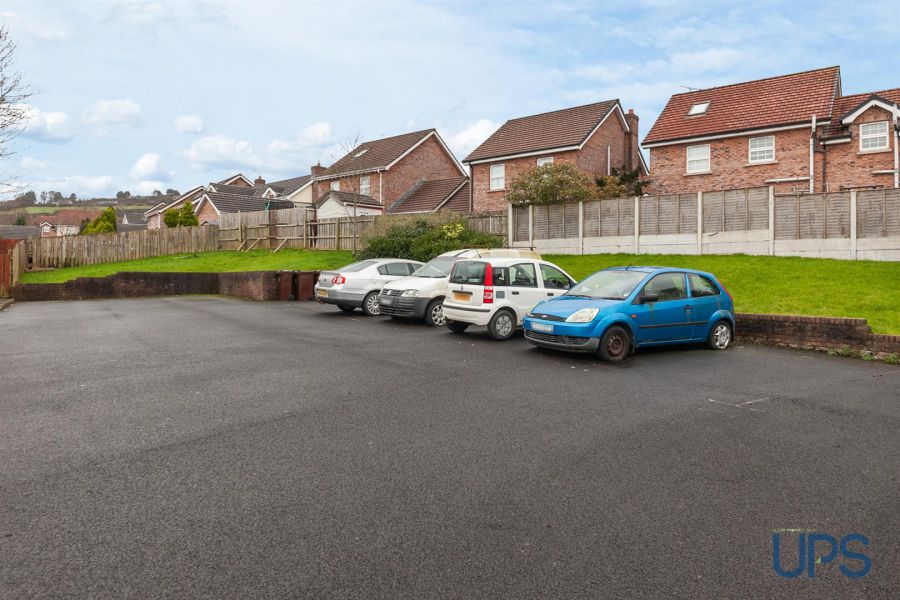 Apt 25 Mount Eagles Lodge