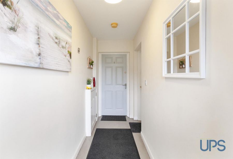 Apt 25 Mount Eagles Lodge