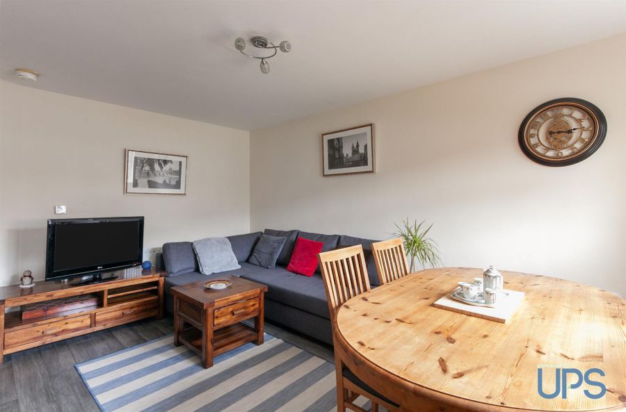 Apt 25 Mount Eagles Lodge