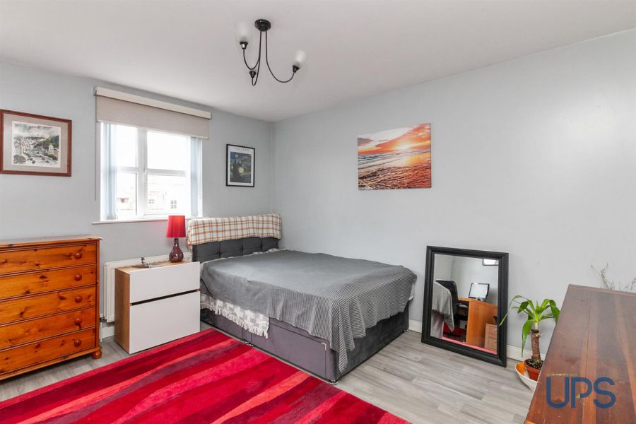 Apt 25 Mount Eagles Lodge