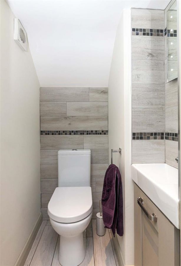 11 Coolnasilla Park East