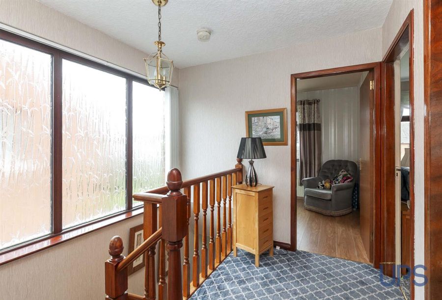 11 Coolnasilla Park East