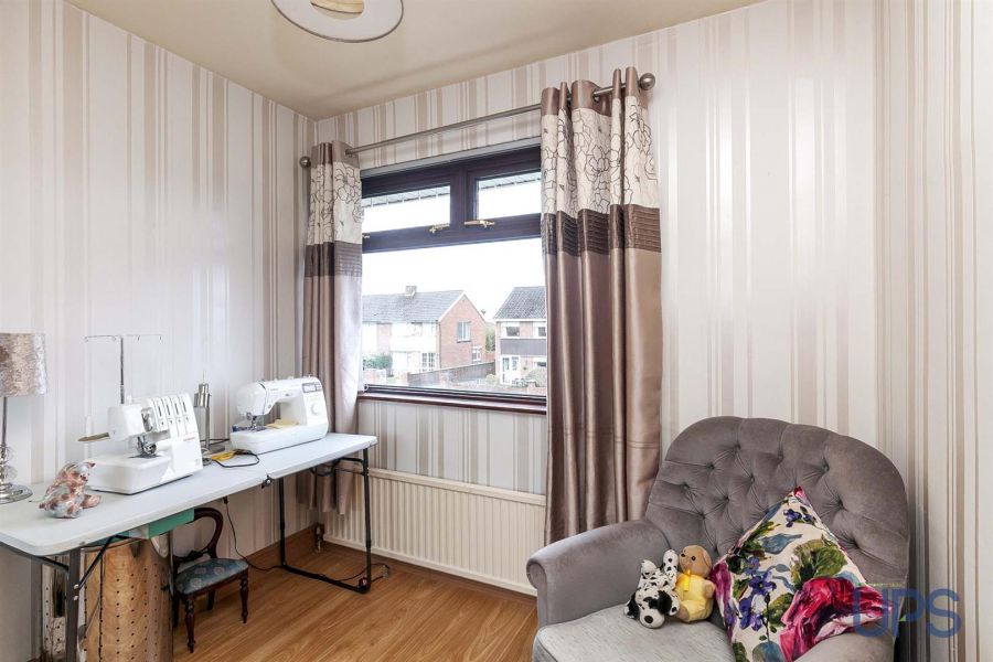 11 Coolnasilla Park East