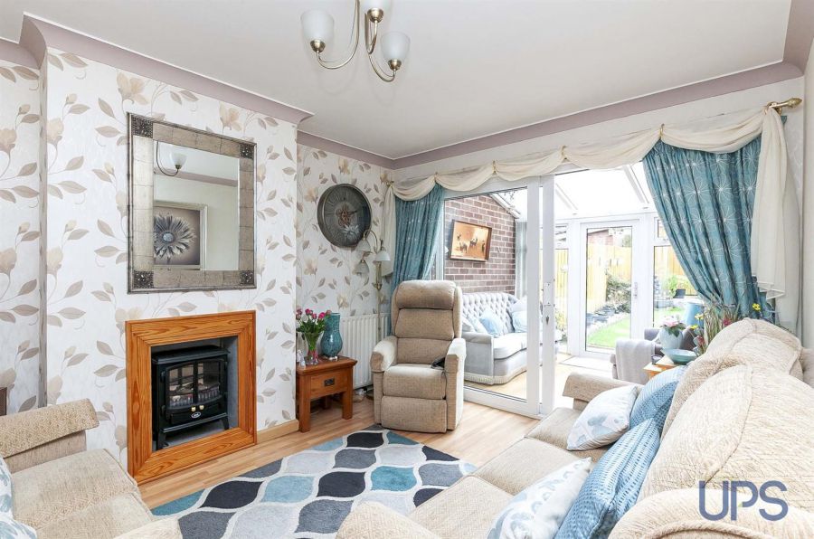 11 Coolnasilla Park East