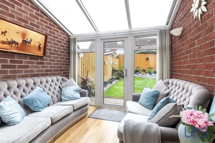 11 Coolnasilla Park East