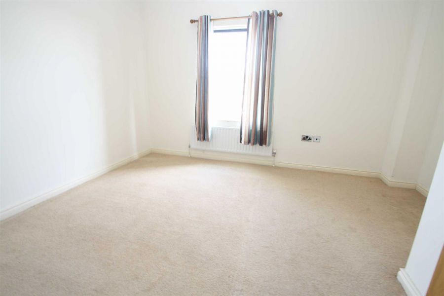Apt 11 Woodberry Lane