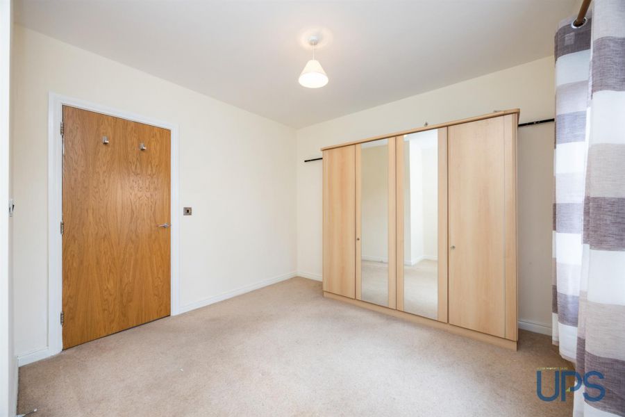 Apt 11 Woodberry Lane