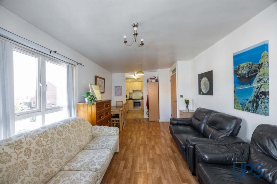 Apt 21a Oranmore Street