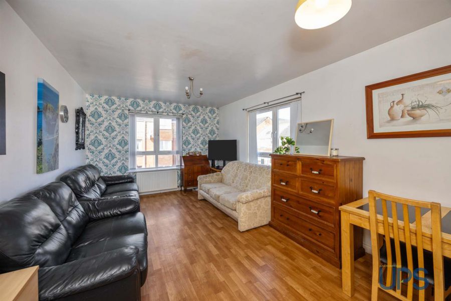 Apt 21a Oranmore Street