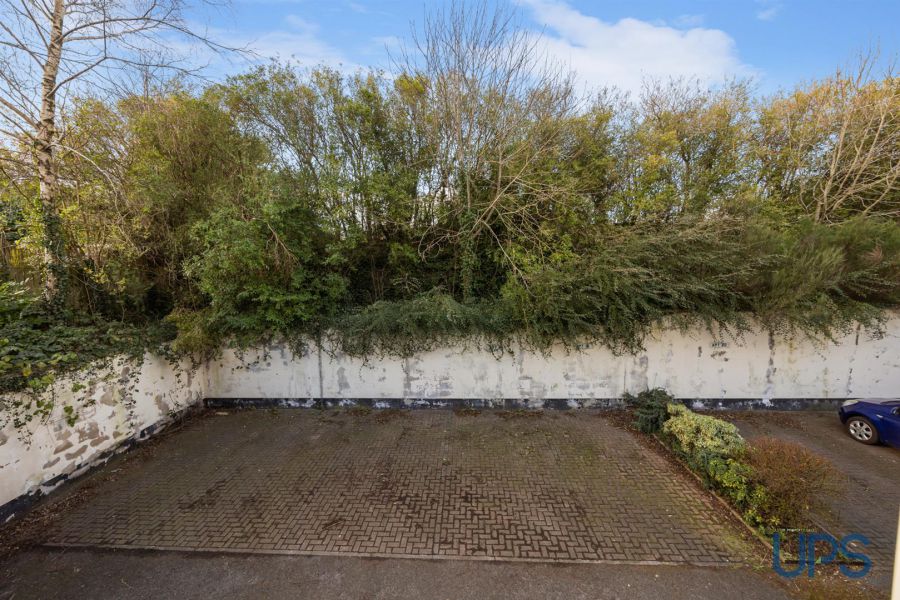 Apt 8 Casement Manor