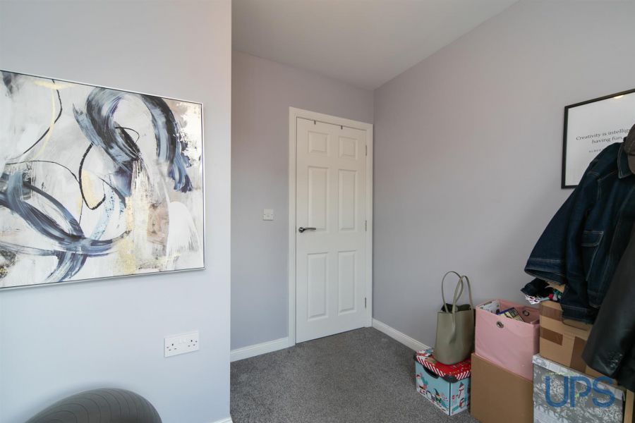 33 Mount Eagles Glen