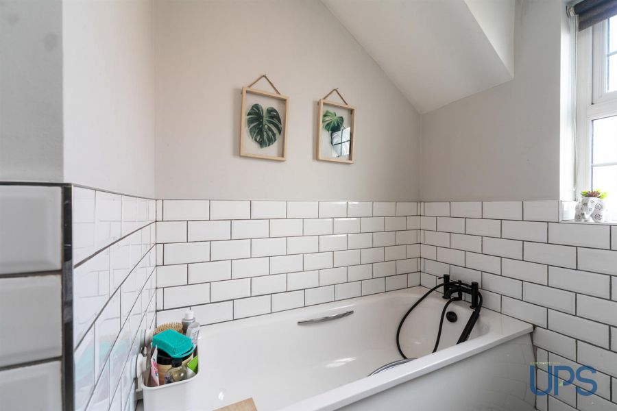 33 Mount Eagles Glen