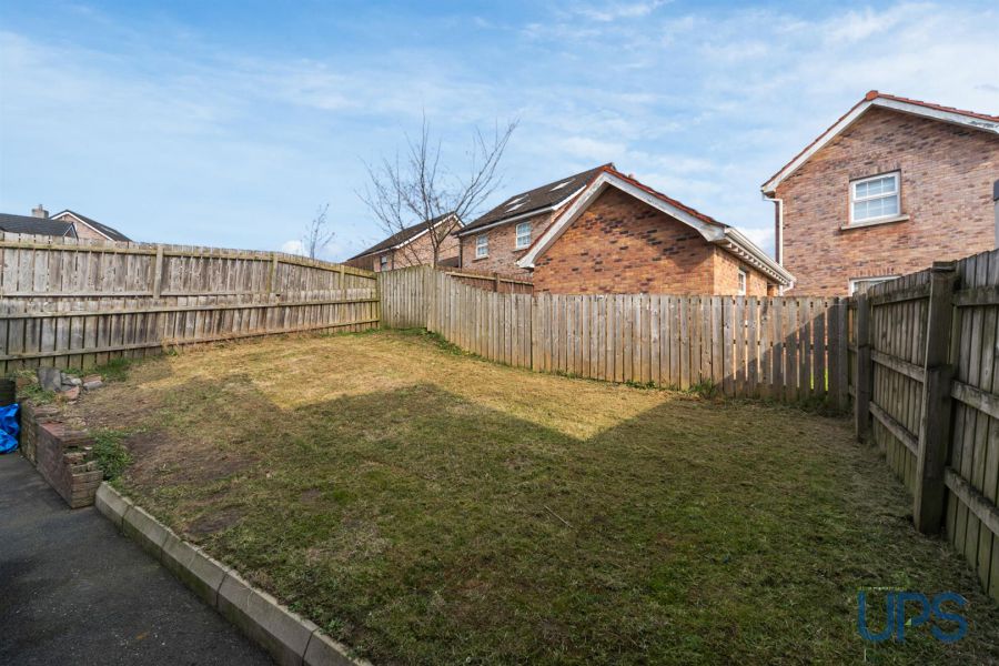 33 Mount Eagles Glen