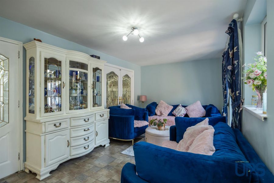 8 Lake Glen Park