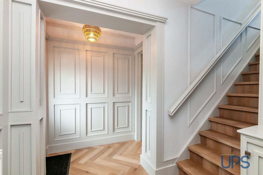 92 Ramoan Gardens