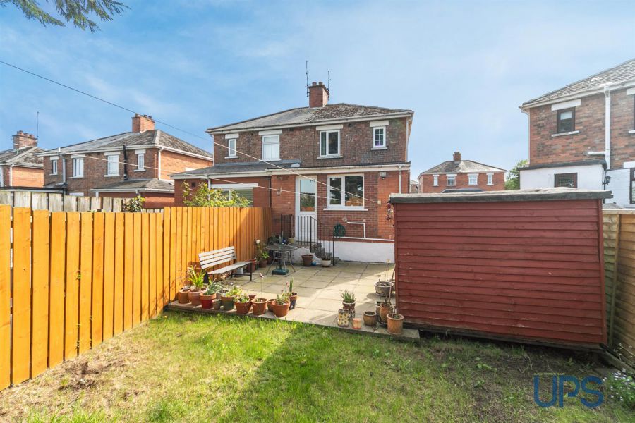 15 Andersonstown Crescent