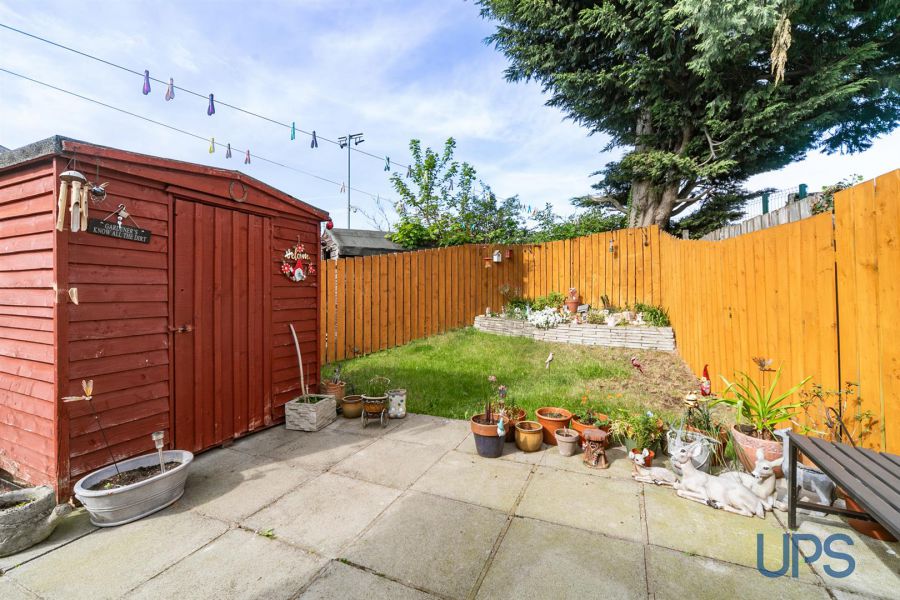 15 Andersonstown Crescent