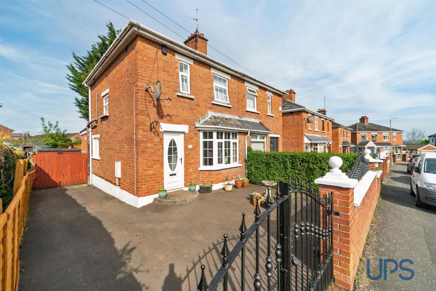 15 Andersonstown Crescent
