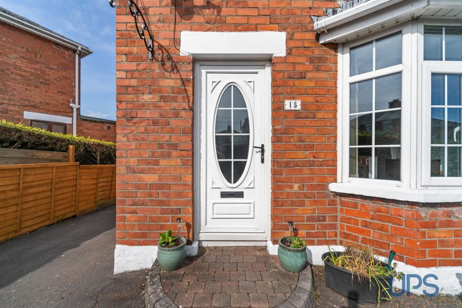 15 Andersonstown Crescent