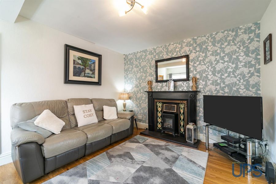 15 Andersonstown Crescent