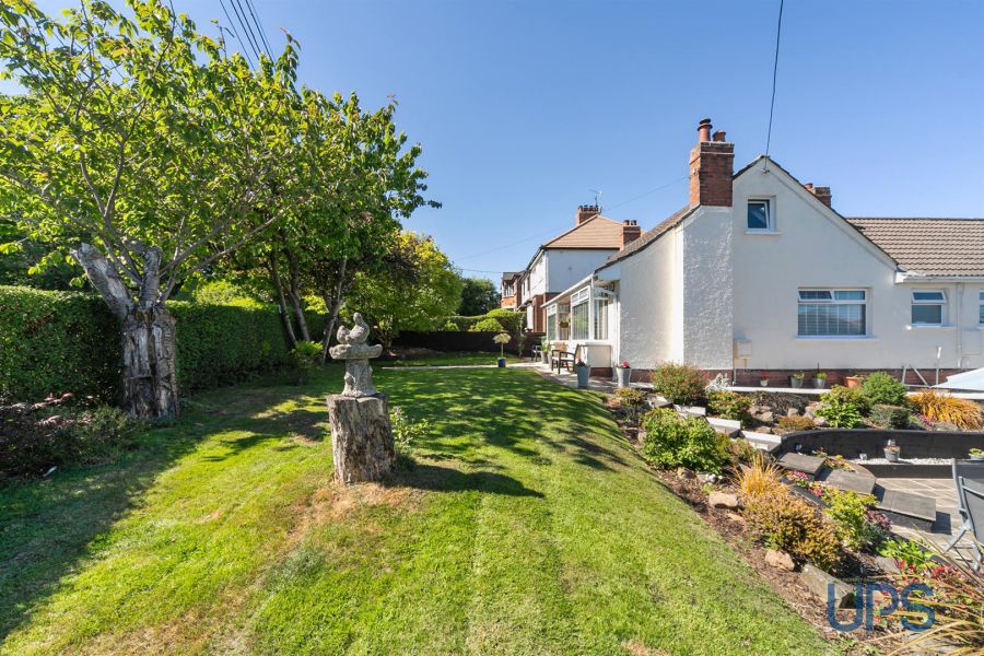 73 Upper Dunmurry Lane