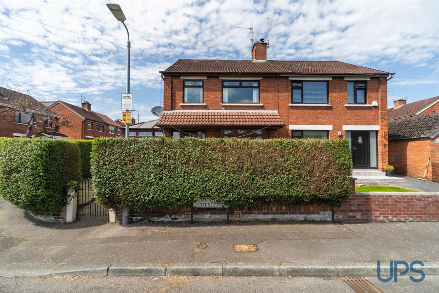 21 Stockmans Crescent