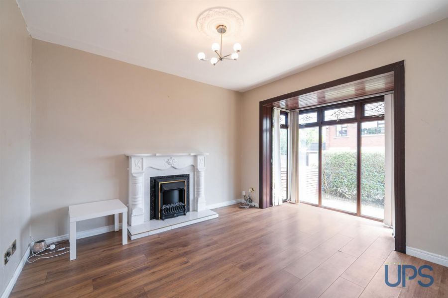 21 Stockmans Crescent